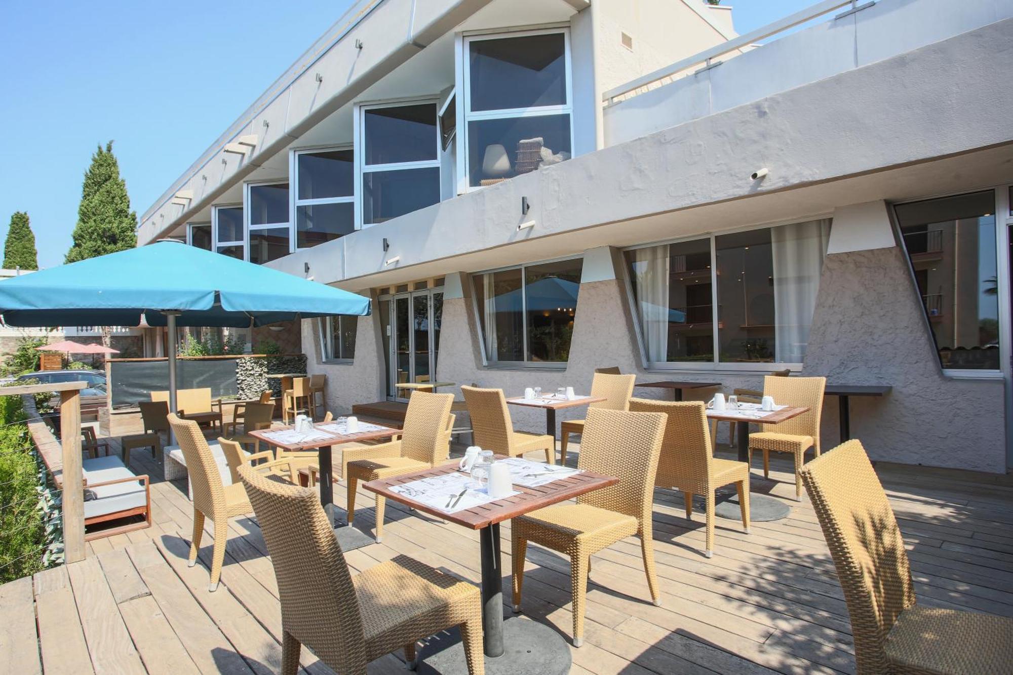 Hotel Brise De Mer - Piscine Interieure & Exterieure Saint-Raphaël Eksteriør billede